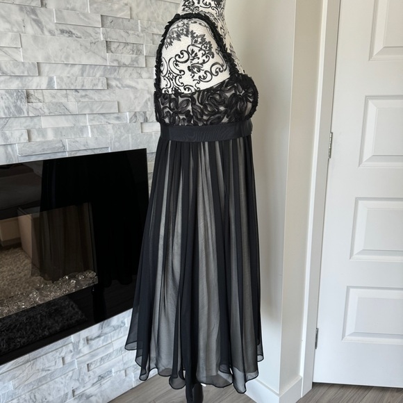 Marchesa Notte 100% Silk Two Layer Dress Floral Mesh Top Rufgle Strap Black 6 - Picture 7 of 11